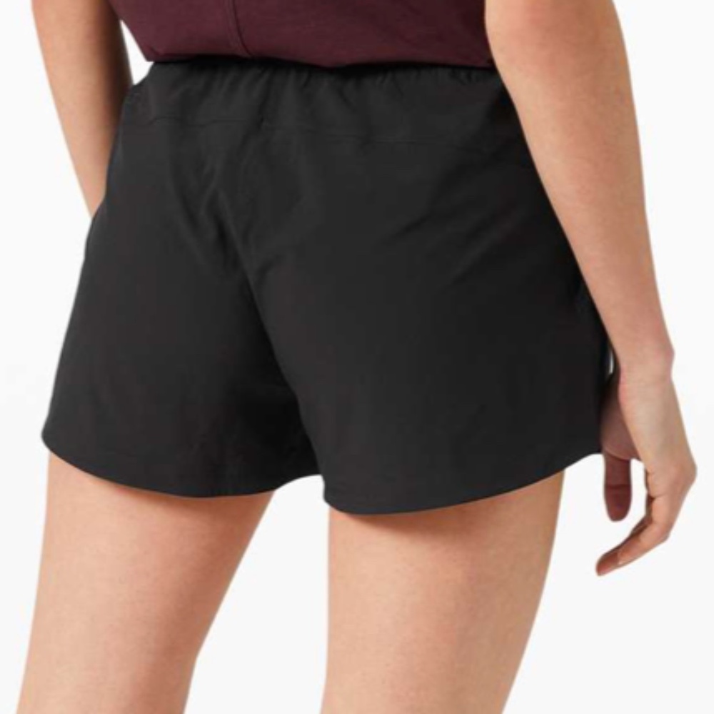 Lululemon | Stroll at Sundown Short 3" (Black) - Picture 3 of 5